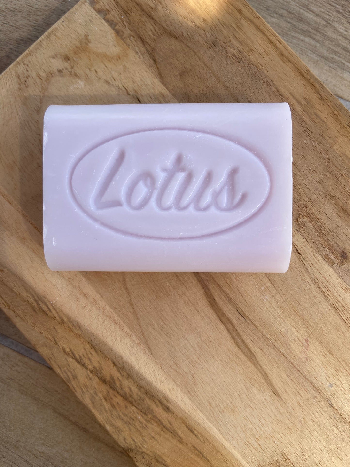 Savon Classic - Lotus 🥨